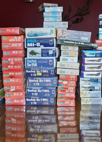 Vintage model aircraft kits - model,